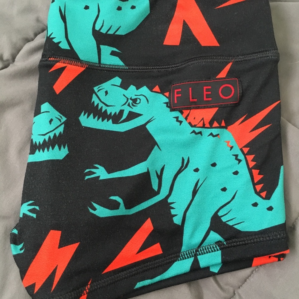 Fleo Shorts